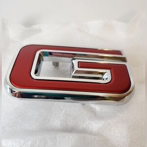 GMC Genuine Part  Red Letter "G" Tailgate Emblem LOGO Part #84937213 NEW